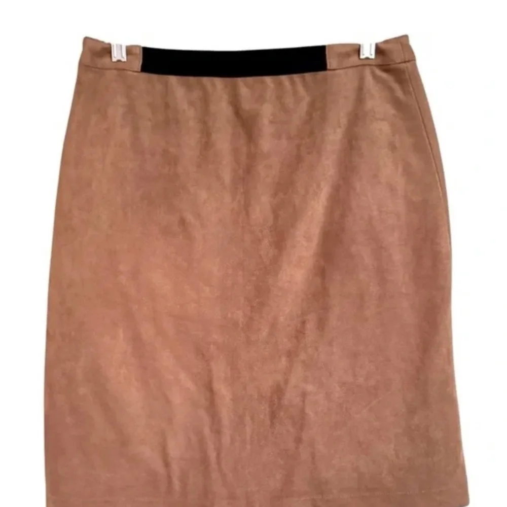 BCBG Alexandra Faux Suede Pencil Skirt - Picture 6 of 6